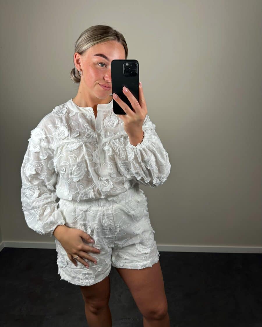Dolly Short Wit